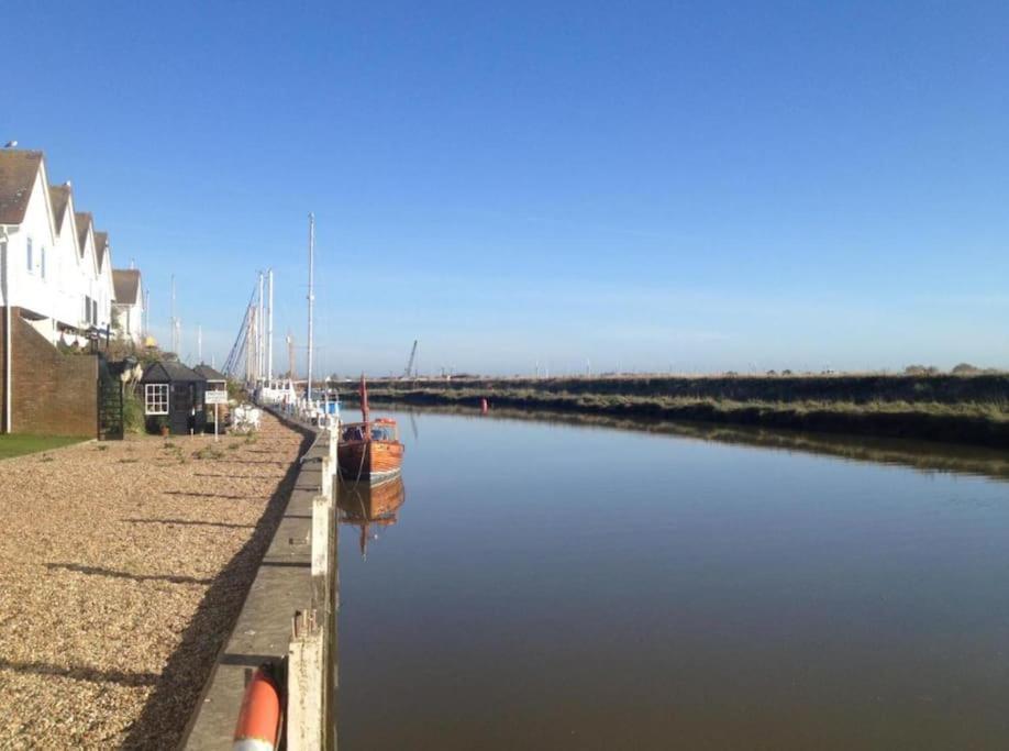 Stunning 1 Bedroom Apartment Over Looking River Rye Exteriér fotografie